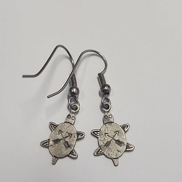 Silver Turtle Earrings - Picture 2 of 3